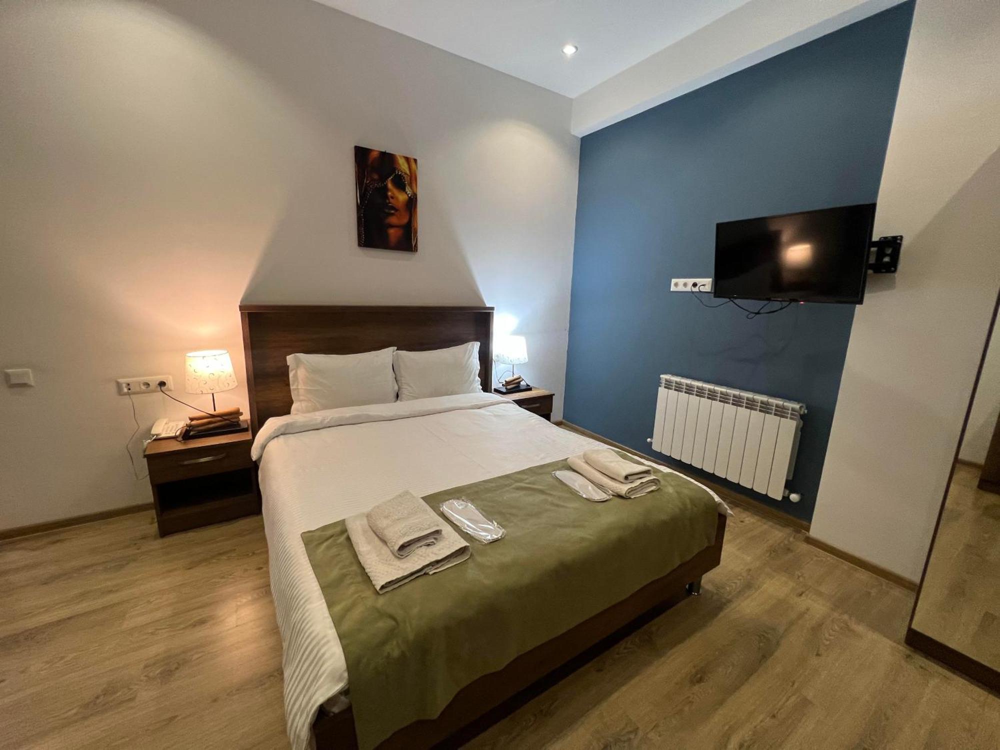 King Tom Hotel 3*
