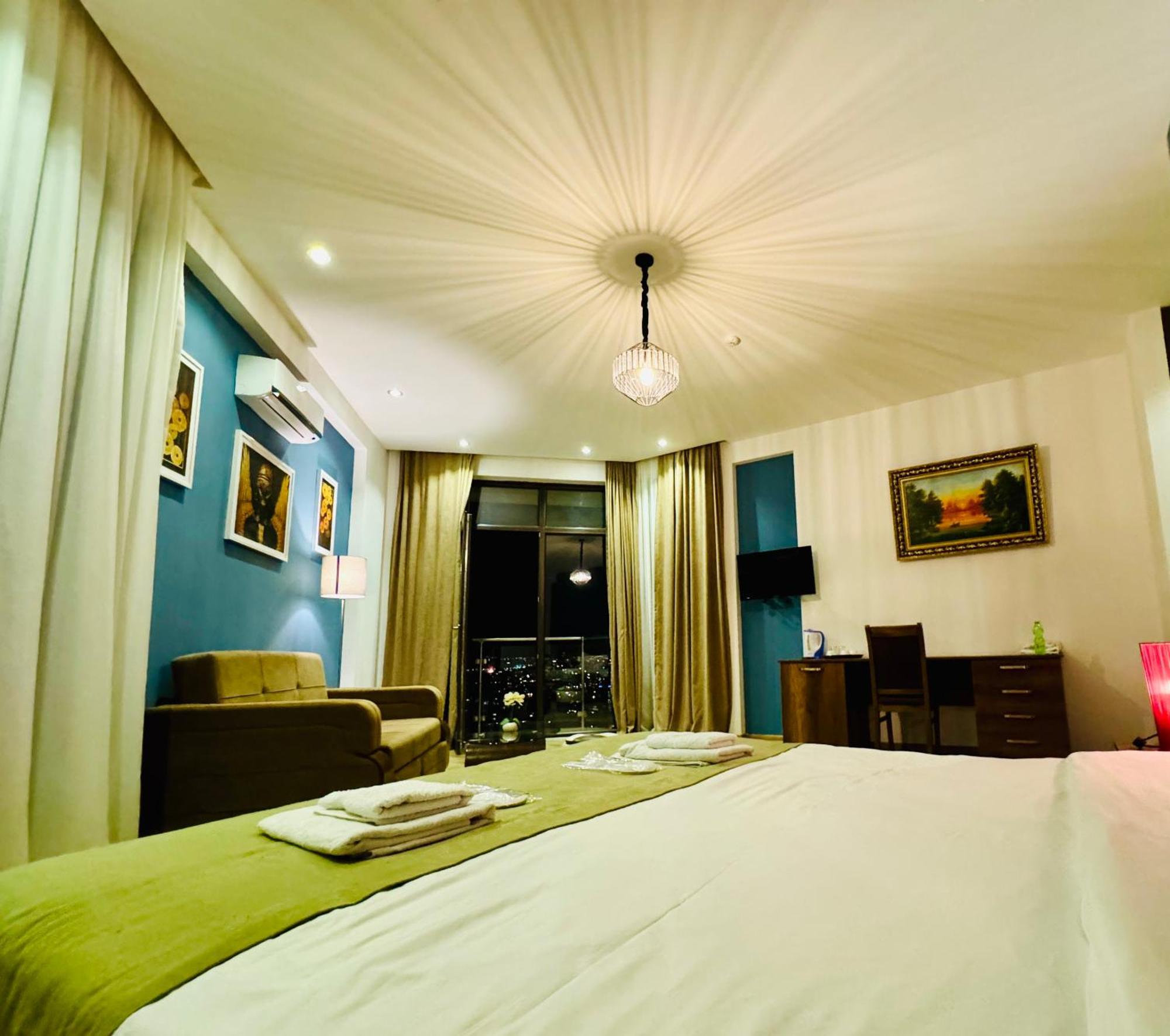 King Tom Tbilisi